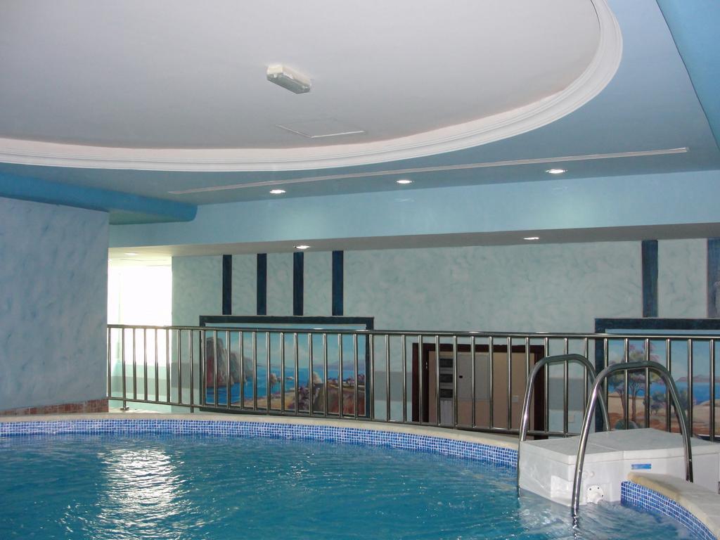 Al Bustan Tower Hotel Suites Sharjah Eksteriør bilde