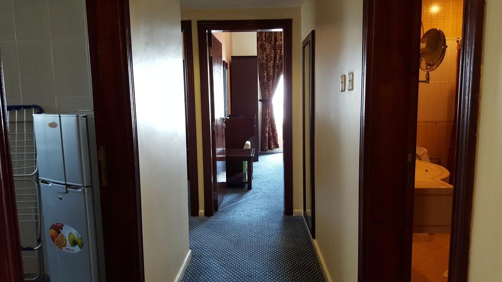 Al Bustan Tower Hotel Suites Sharjah Eksteriør bilde