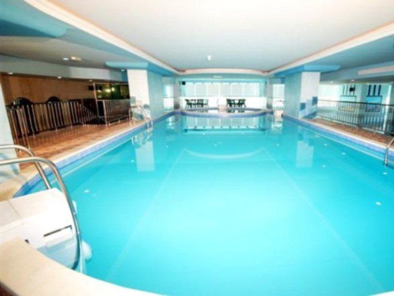 Al Bustan Tower Hotel Suites Sharjah Eksteriør bilde