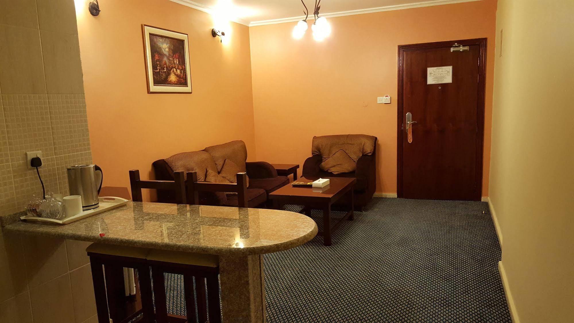 Al Bustan Tower Hotel Suites Sharjah Eksteriør bilde
