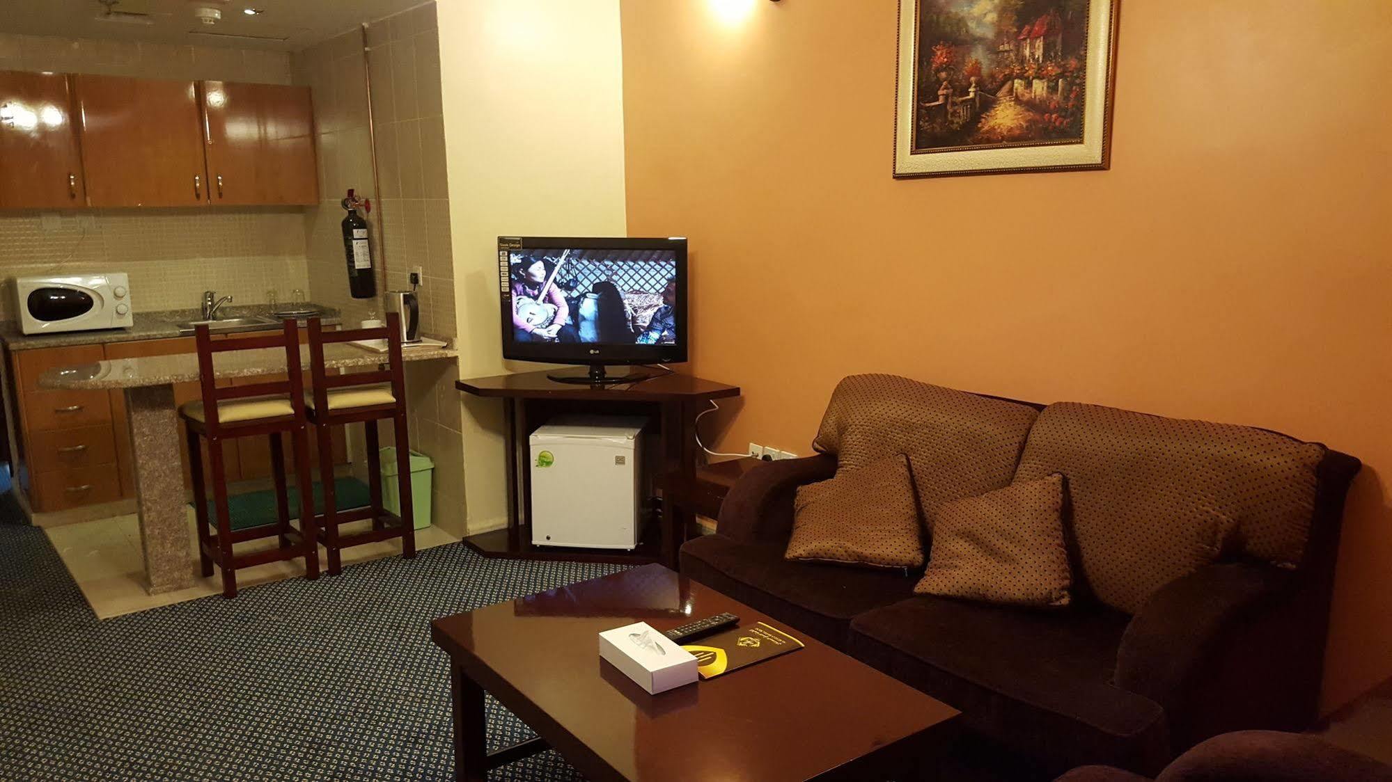 Al Bustan Tower Hotel Suites Sharjah Eksteriør bilde