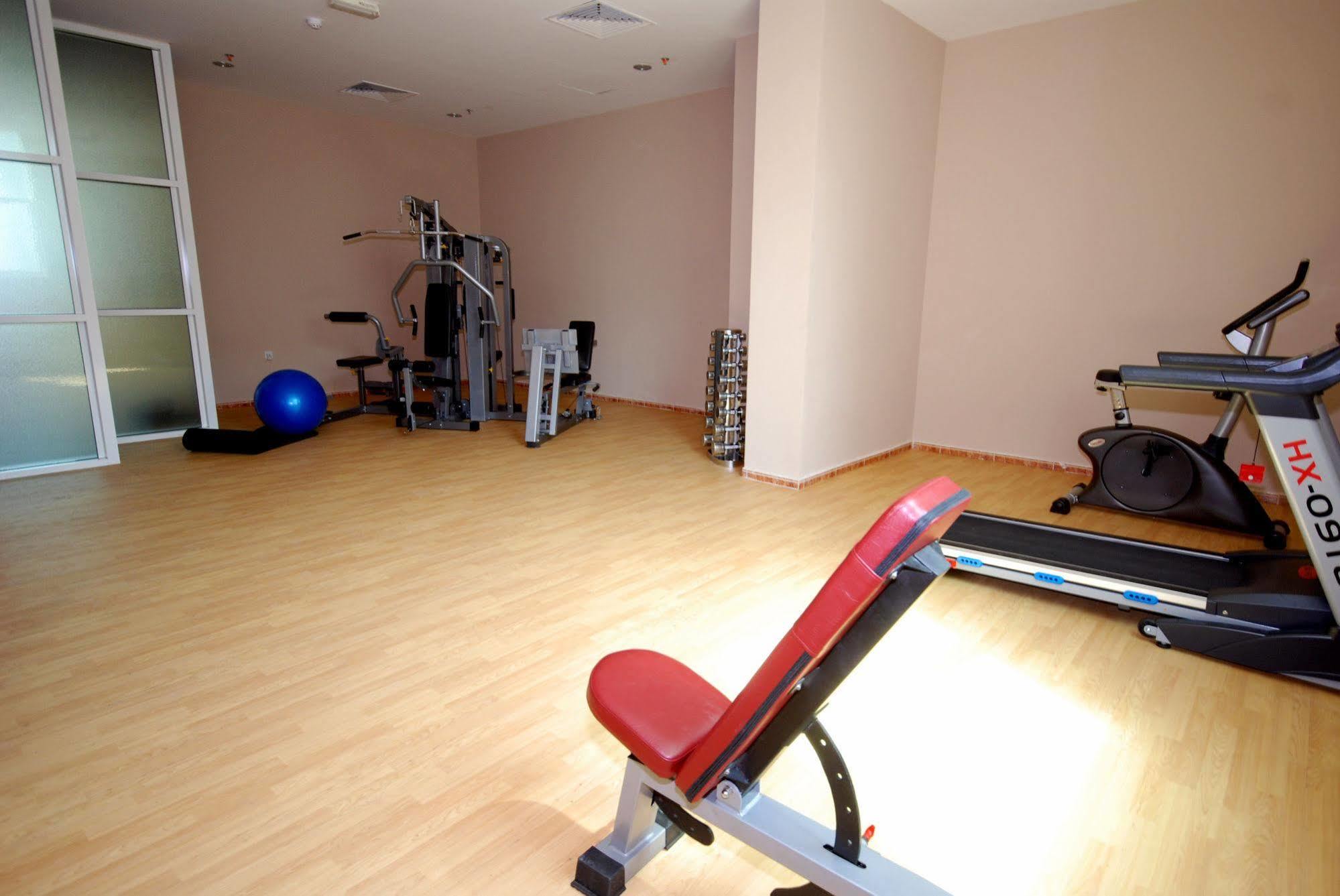 Al Bustan Tower Hotel Suites Sharjah Eksteriør bilde